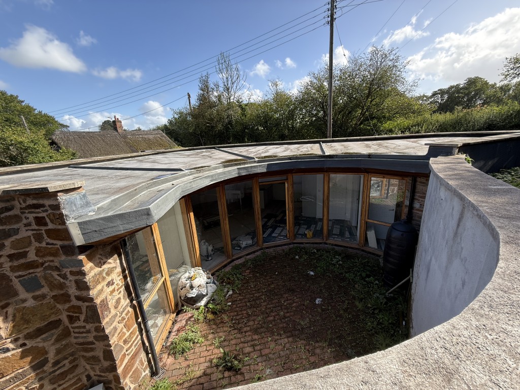 Lot: 61 - PARTIALLY COMPLETED DETACHED VERSATILE HOME - looking down to the property